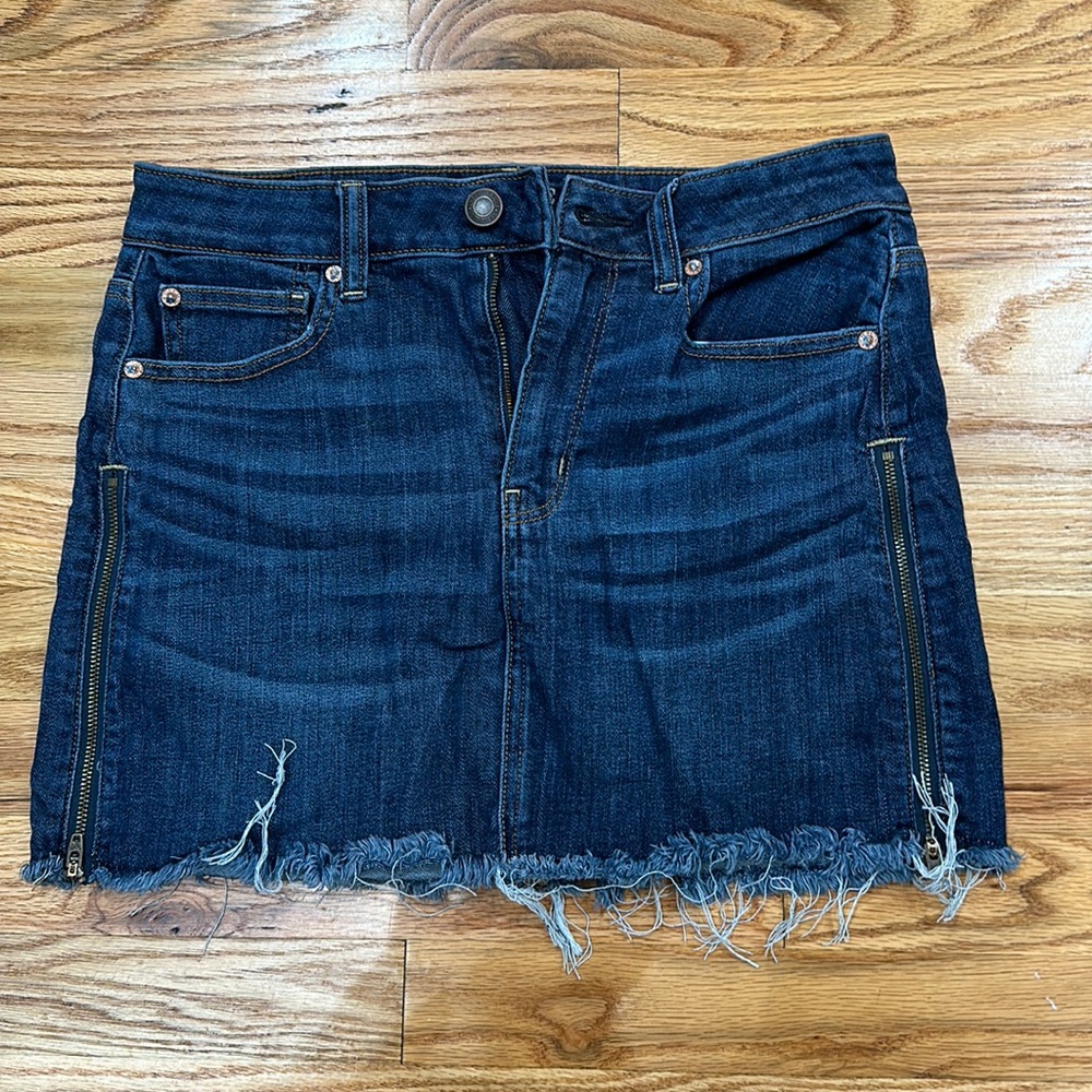 NWOT American Eagle Next Level Stretch X Denim Skirt 8